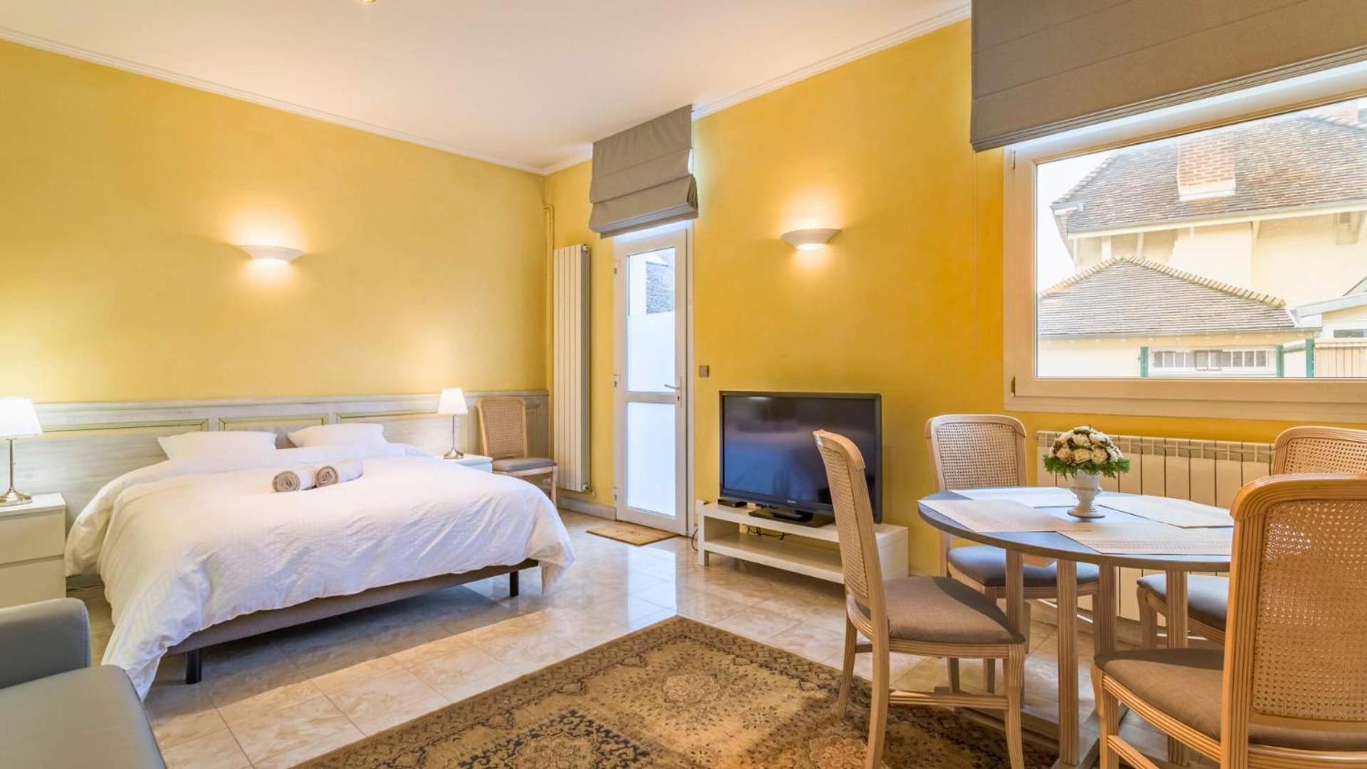 Le Saphir - Confort - Proche Mag Outlet Troyes - Parking Gratuit Пон-Сант-Мари Екстериор снимка